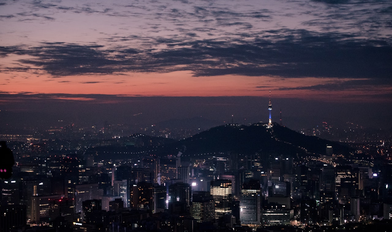 Séoul — lighted city skyline at night